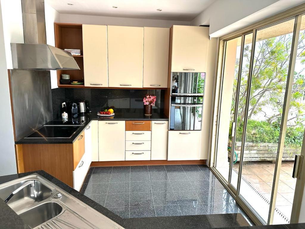 Ferienwohnung Panoramic Sea View Penthouse With Jacuzzi And 450 Sqm Terrace Antibes Exterior foto