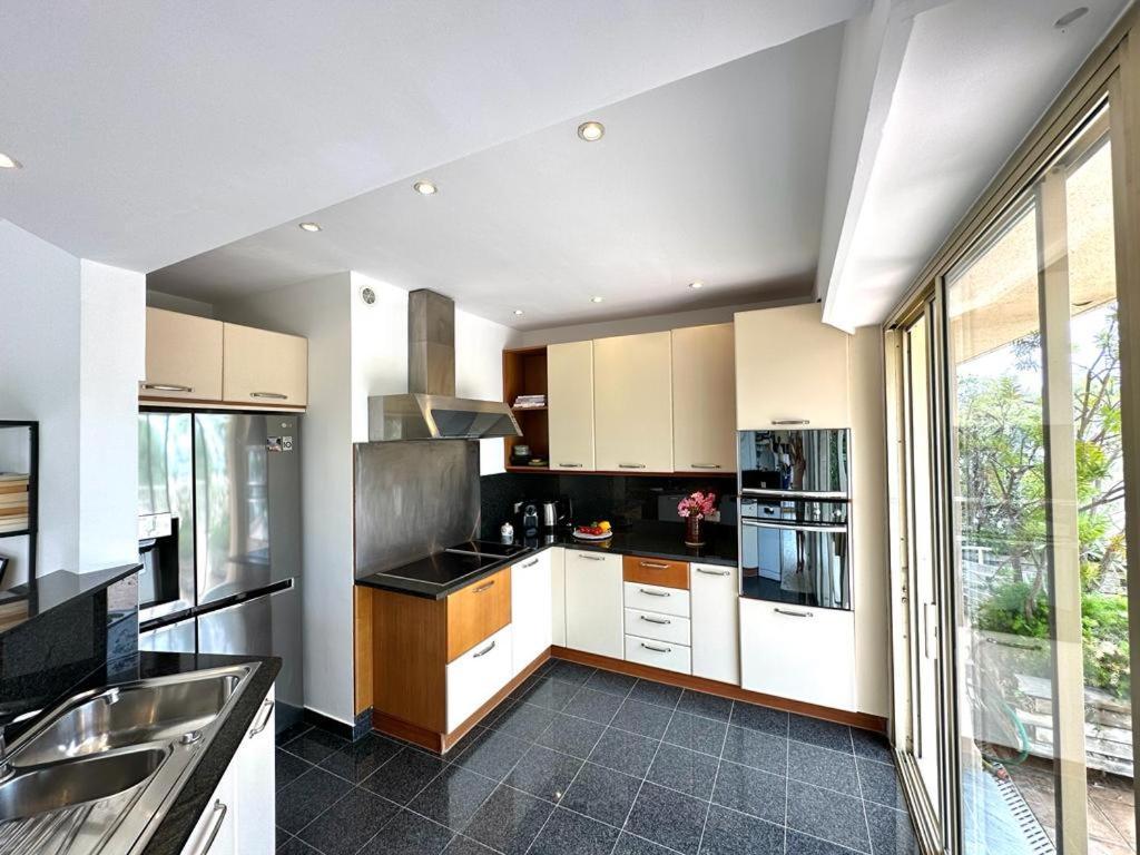 Ferienwohnung Panoramic Sea View Penthouse With Jacuzzi And 450 Sqm Terrace Antibes Exterior foto