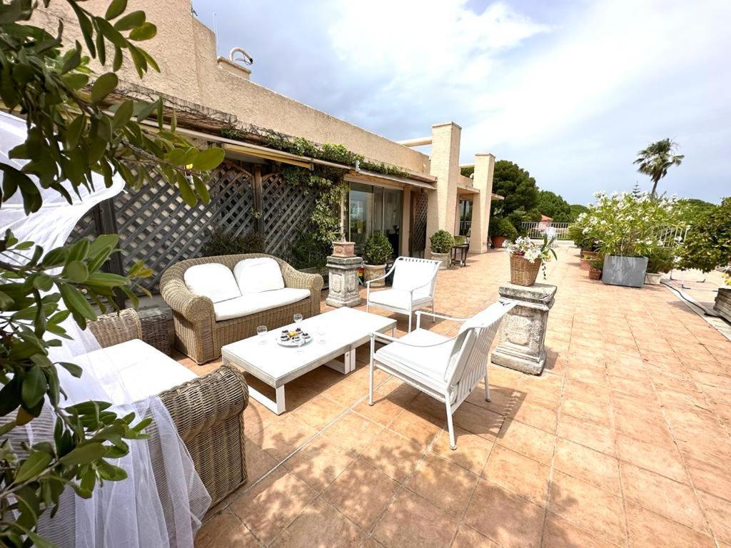 Ferienwohnung Panoramic Sea View Penthouse With Jacuzzi And 450 Sqm Terrace Antibes Exterior foto