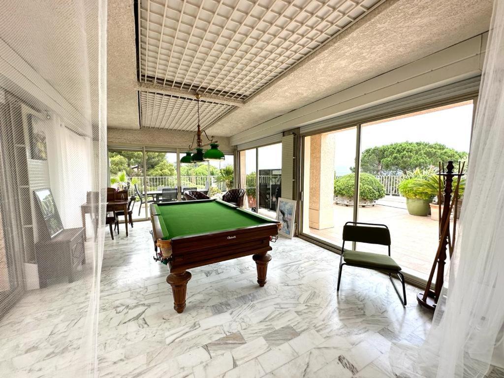 Ferienwohnung Panoramic Sea View Penthouse With Jacuzzi And 450 Sqm Terrace Antibes Exterior foto